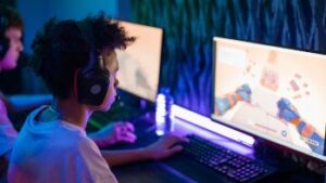 young man playing computer games | Internet addiction